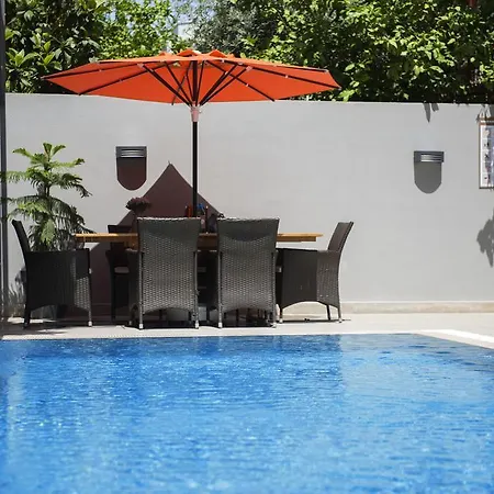 Apartahotel Trend 4*
